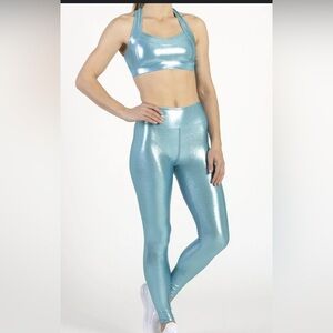 Heroine Sport Racer Bra & Marvel Legging Aquamarine. Med top, small leggings